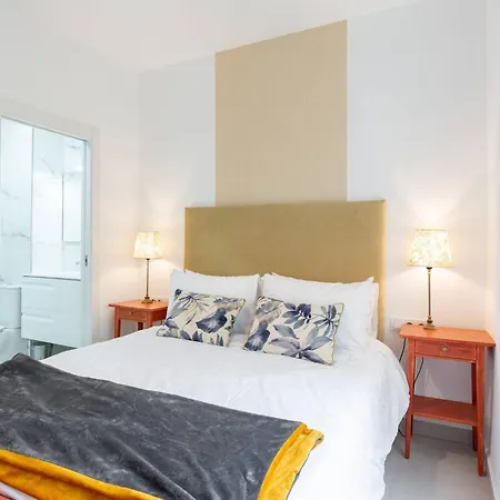 Spacious 3 Bedroom Apartment Marbella