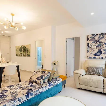 Spacious 3 Bedroom Apartment Marbella