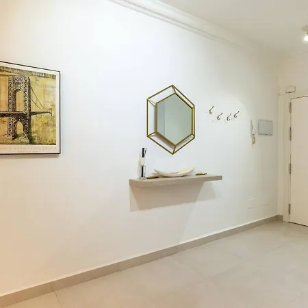 Spacious 3 Bedroom Apartment
